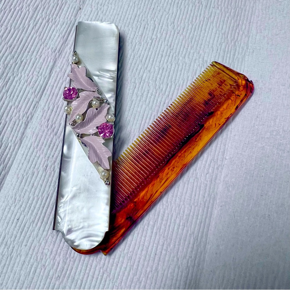 1950s Pink Rhinestone Pearl Faux Tortoise Shell Fold in-out Hair Comb - Vintage